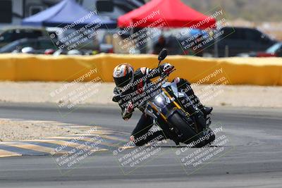 media/Apr-10-2022-SoCal Trackdays (Sun) [[f104b12566]]/Turn 2 (1135am)/